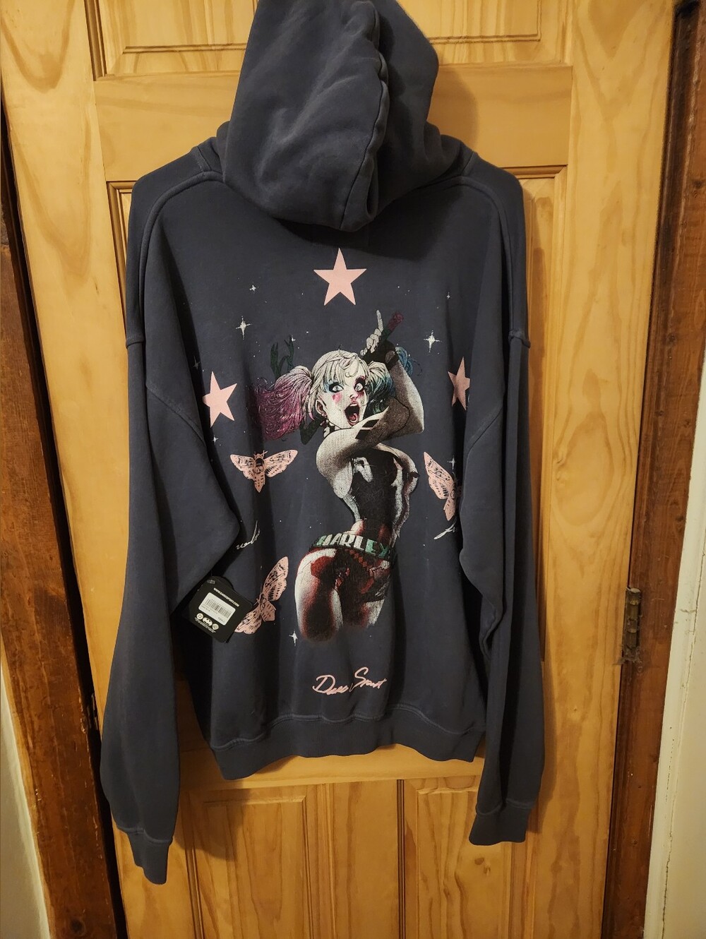 Darc Sport X Batman Harley Quinn " She's A Star"  Rare Hoodie. NWT Size Small.